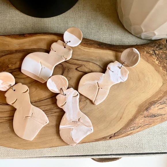 Handmade Clay Earrings | Forms of a Woman Silhouette | Tan and White Blend - Picture 2 of 7